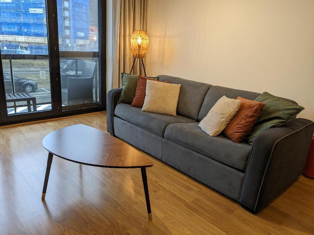Vista Linda, Leuk Appartement Vlak Bij Zeedijk En Strand Ostenda Zewnętrze zdjęcie